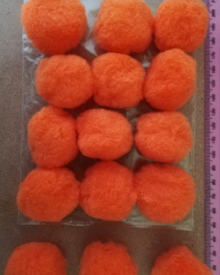 Pom Poms 40mm Orange - 15 pcs