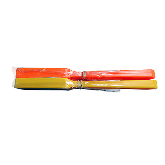 Two magnetic wands with one green and one red